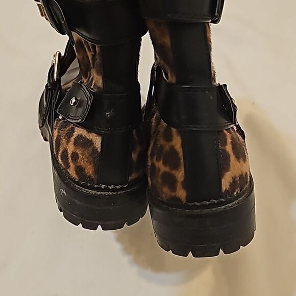 NINE WEST Arria Women's Leopard Fur Biker Boots size 7 - Picture 4 of 10